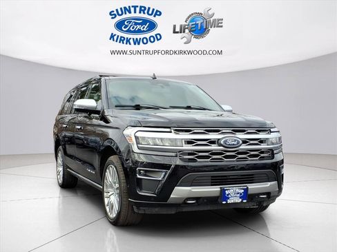 Used 2024 Ford Expedition Max Platinum image 2