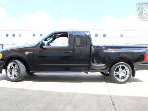 Used 2000 Ford F150 Harley-Davidson RWD image 4