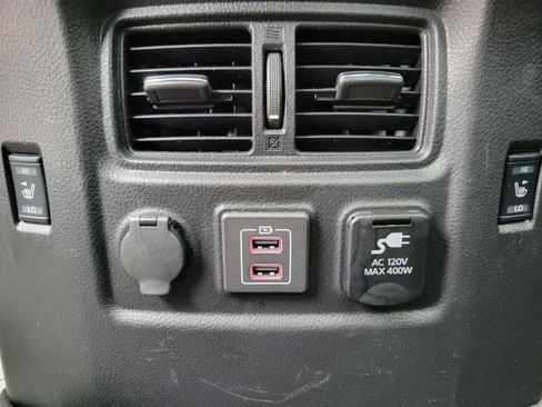 Used 2021 Nissan Titan PRO-4X image 14