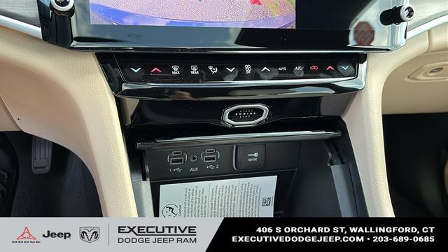 New 2026 Jeep Grand Cherokee L Limited AWD/4WD image 18