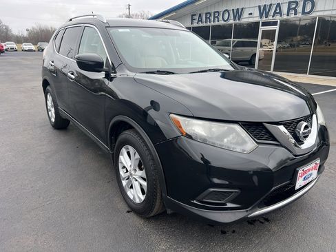 Used 2016 Nissan Rogue SV image 4