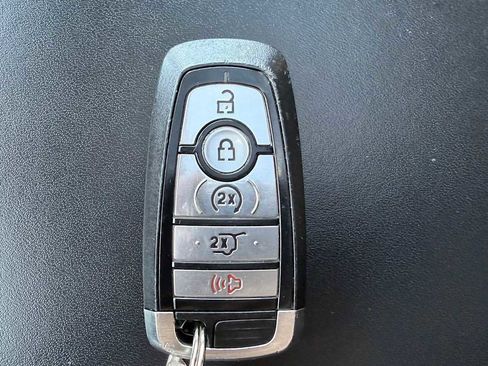 Used 2019 Ford Expedition Platinum AWD/4WD image 33