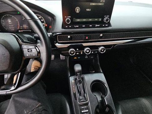 Used 2024 Honda Civic Sport image 11