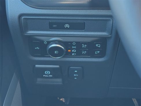 New 2025 Ford F150 Platinum w/ FX4 Off-Road Package image 23