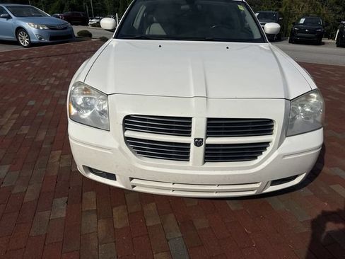 Used 2007 Dodge Magnum R/T w/ Convenience Group II RWD image 22