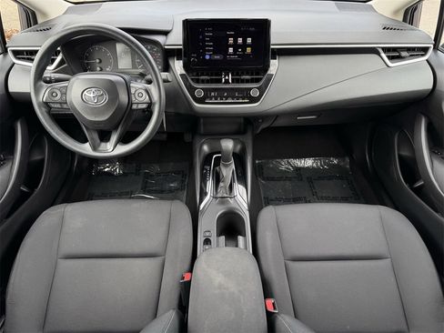 Used 2024 Toyota Corolla LE image 11