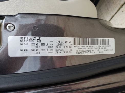 Used 2018 Dodge Grand Caravan SE w/ UConnect Hands-Free Group image 25