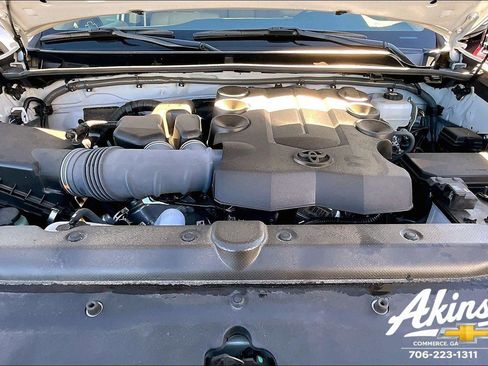 Used 2024 Toyota 4Runner Limited image 21
