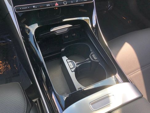 New 2025 Mercedes-Benz C 300 4MATIC Sedan image 29