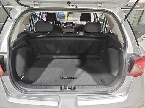New 2026 Hyundai Venue SEL image 13