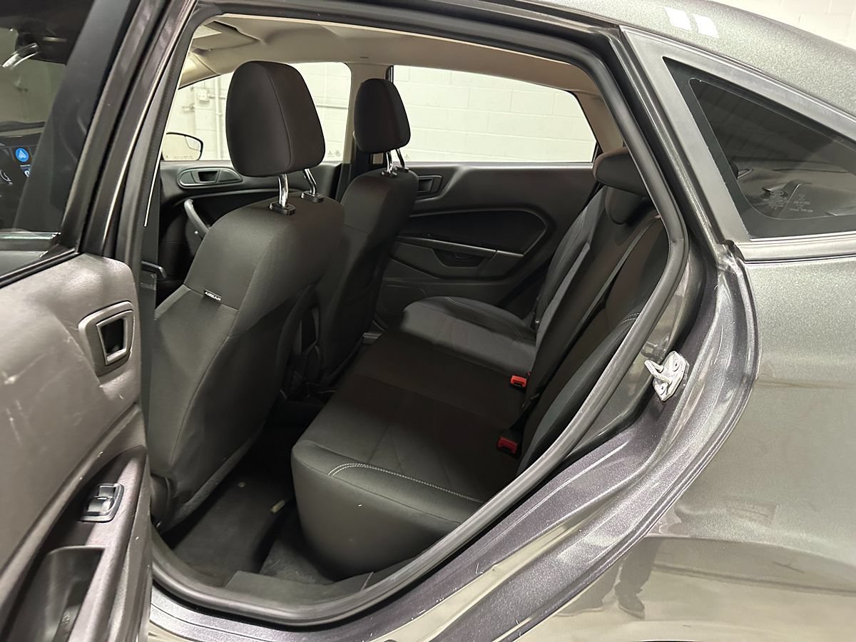 Used 2019 Ford Fiesta SE FWD image 21