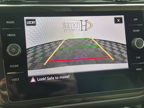 Used 2023 Volkswagen Tiguan SE FWD image 21