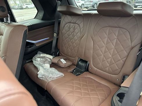 Certified 2024 BMW X7 xDrive40i w/ Executive Package image 19