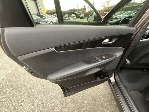 Used 2016 Kia Sorento EX image 21