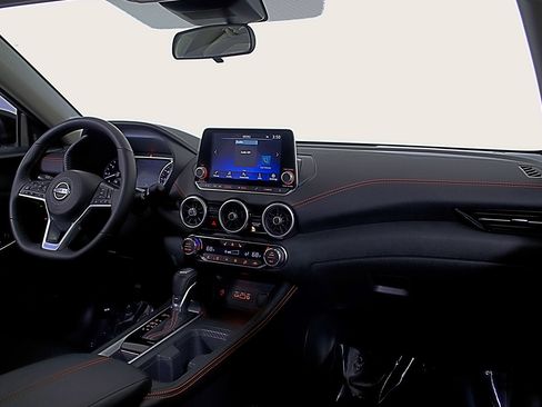 Used 2024 Nissan Sentra SR w/ SR Premium Package image 14