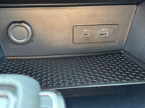 Used 2024 Nissan Pathfinder SV FWD image 25