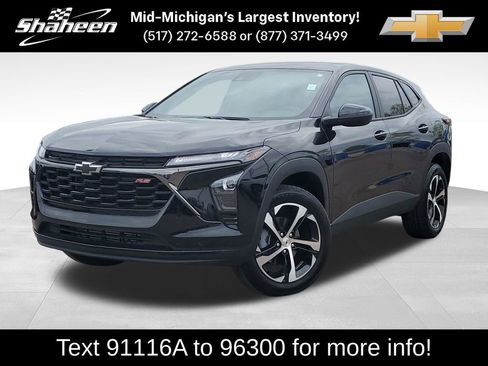 Used 2025 Chevrolet Trax RS w/ Driver Confidence Package FWD image 1