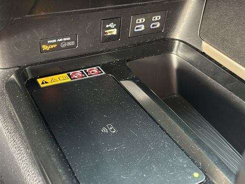 Used 2025 Toyota Camry LE FWD image 18
