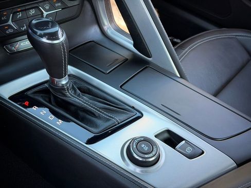 Used 2019 Chevrolet Corvette Stingray Coupe w/ 1LT image 29