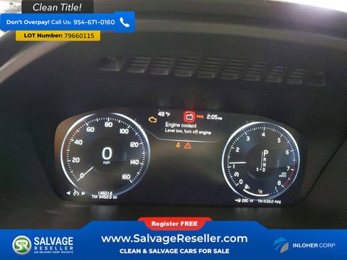 Used 2016 Volvo XC90 T6 Momentum w/ Momentum Plus Package AWD/4WD image 12