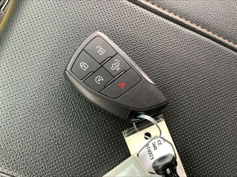 Used 2023 GMC Sierra 1500 AT4 image 15