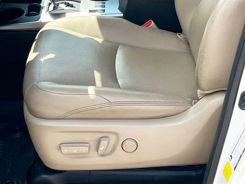 Used 2020 Toyota 4Runner Limited RWD image 19