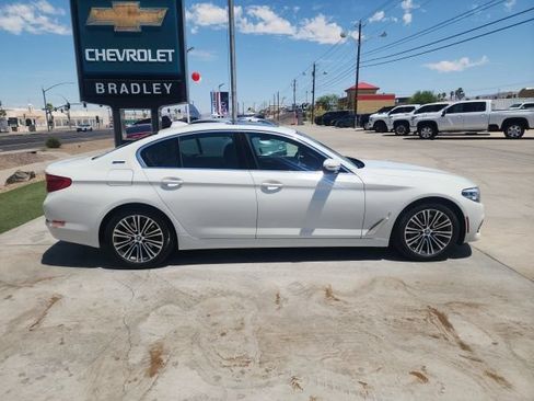 Used 2019 BMW 530e RWD image 3