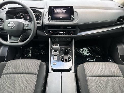 Used 2026 Nissan Rogue SV FWD image 15