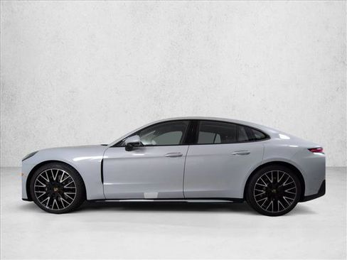 New 2026 Porsche Panamera image 2