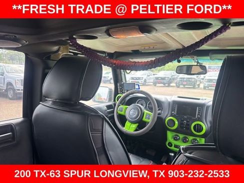 Used 2014 Jeep Wrangler Unlimited Rubicon w/ Connectivity Group image 21