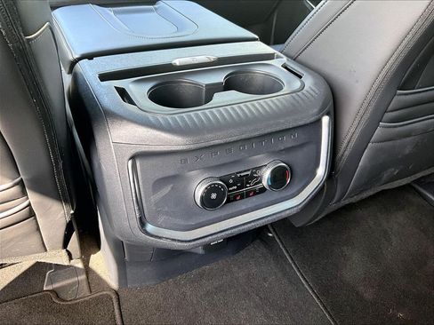 Used 2025 Ford Expedition Max Platinum AWD/4WD image 29
