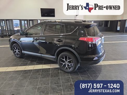 Used 2018 Toyota RAV4 SE w/ Power Extra Value Package FWD image 6