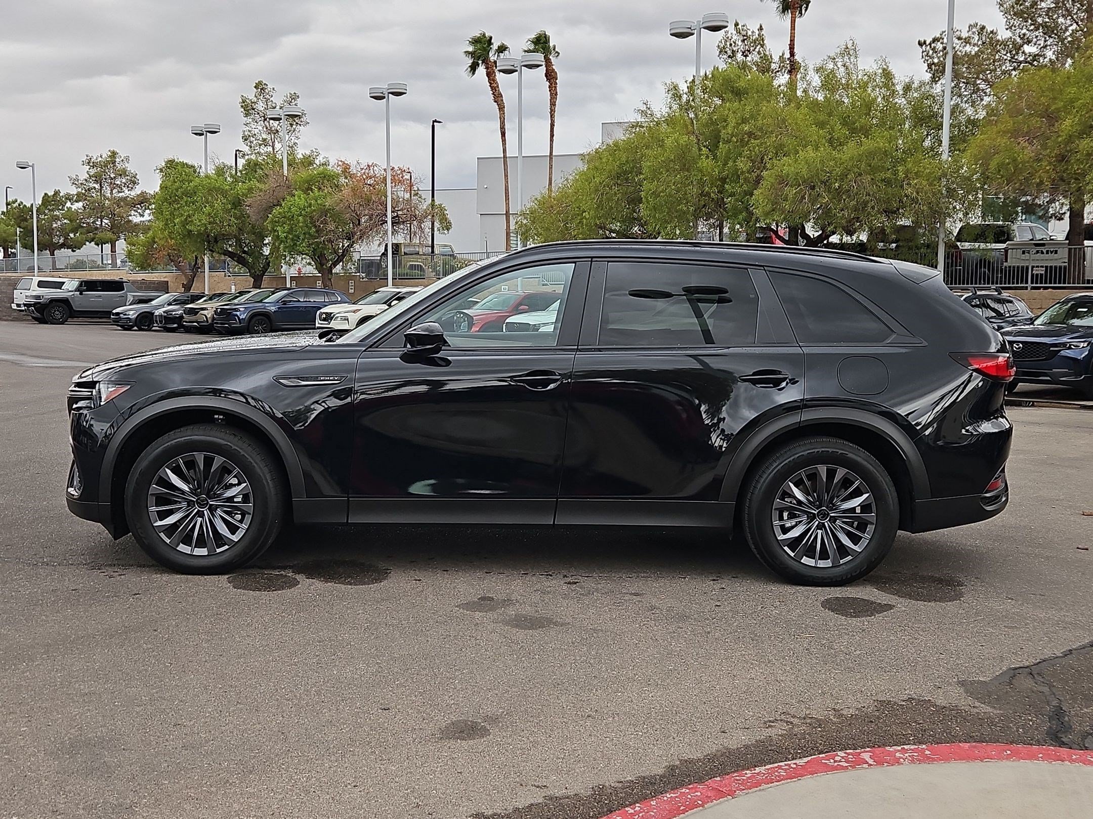 Certified 2026 MAZDA CX-70 SC Plus AWD/4WD image 2