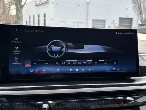 Certified 2024 BMW X5 xDrive40i w/ M Sport Package image 29