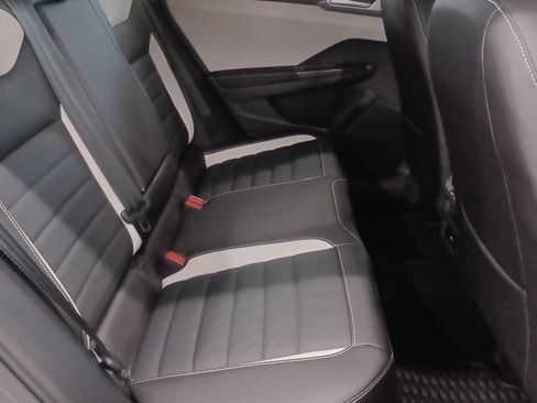 Used 2025 Volkswagen Taos SEL image 14