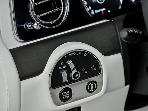 Used 2022 Rolls-Royce Ghost AWD/4WD image 25