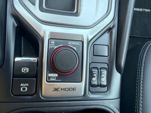 Used 2019 Subaru Forester Premium AWD/4WD image 27