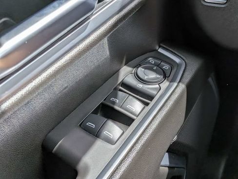 Used 2025 Chevrolet Silverado 1500 LT AWD/4WD image 19