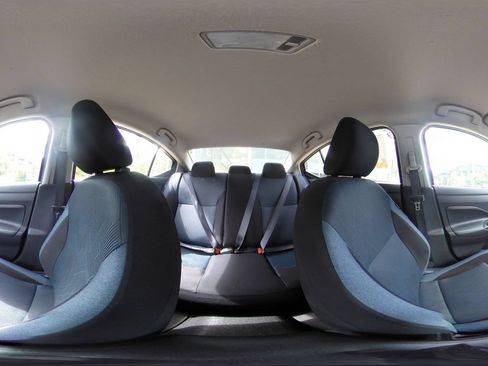 Used 2025 Nissan Versa SV FWD image 41