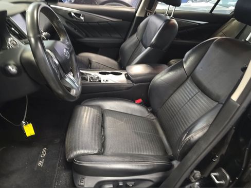 Used 2018 INFINITI Q50 Sport w/ Cargo Package (L95) RWD image 12