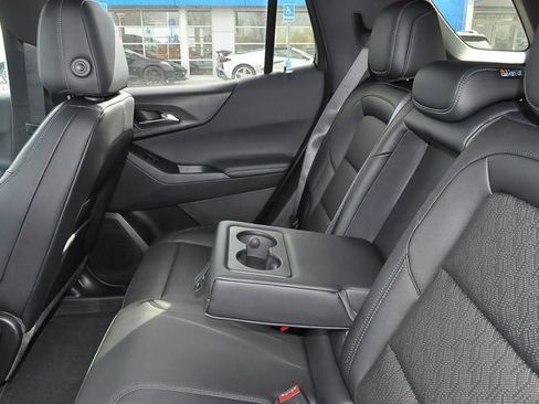 New 2026 Chevrolet Equinox LT w/ Convenience Package II image 13