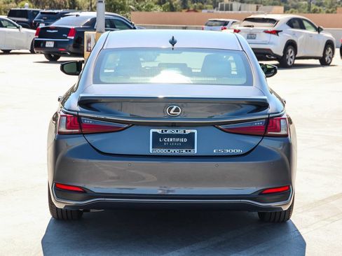 Used 2024 Lexus ES 300h F Sport w/ Accessory Package (Z1) FWD image 6