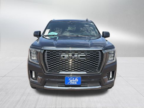 Used 2023 GMC Yukon XL Denali Ultimate AWD/4WD image 2