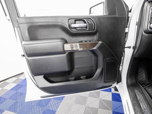 Used 2022 GMC Sierra 1500 SLE image 10