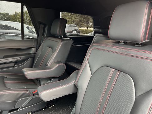 Used 2024 Ford Expedition Limited AWD/4WD image 33