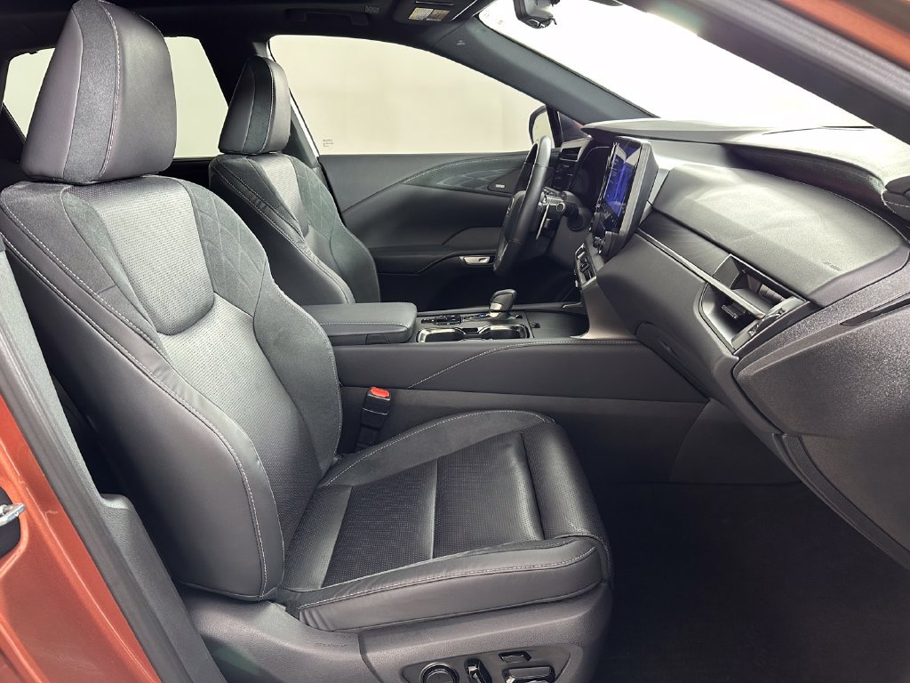 Used 2023 Lexus RX 350 w/ Accessory Package (Z1) AWD/4WD image 22