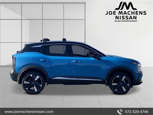 New 2026 Nissan Kicks SR image 6