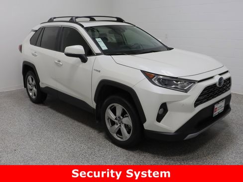 Certified 2020 Toyota RAV4 Limited image 4