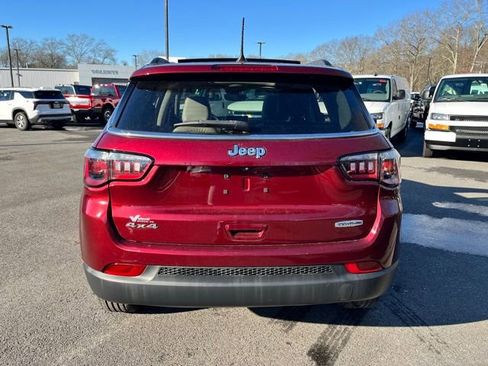 Used 2022 Jeep Compass Latitude w/ Sun and Sound Group image 7