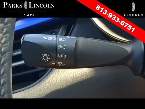 Used 2021 Toyota C-HR XLE image 22